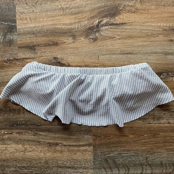 Xhilaration Pinstripe Ruffle Top Strapless Bikini Top Size Medium - Picture 1 of 7